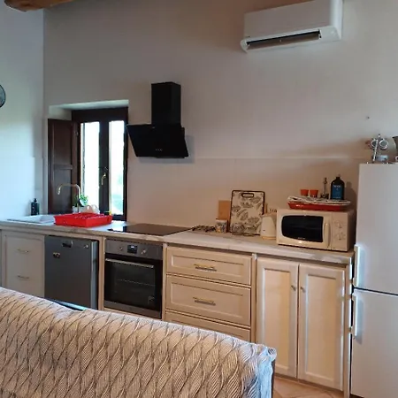 Belvedere Rosa - Self-catering With Pool And Views 公寓 莫利亚诺