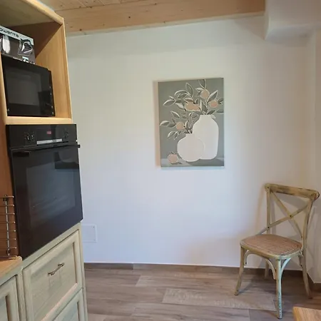 Belvedere Rosa - Self-catering With Pool And Views Mogliano
